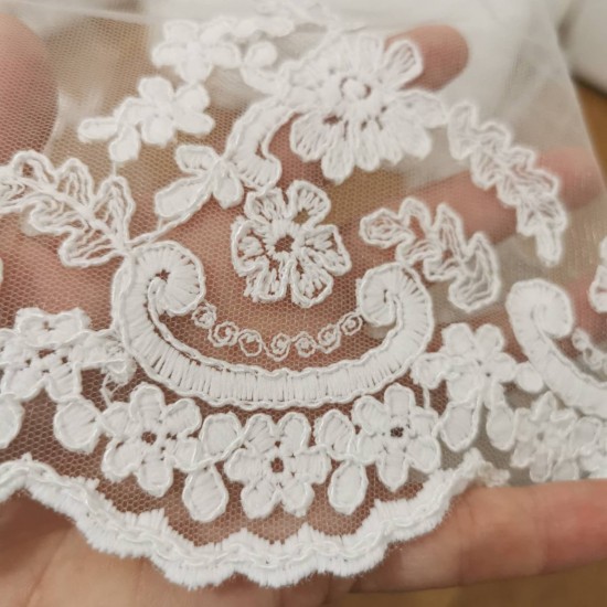 Lace Edging, Lace Trim Off White colour 5.5" wide